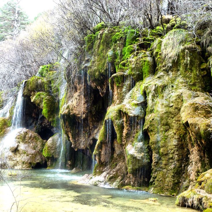 Nacimiento del rio Cuervo en Cuenca